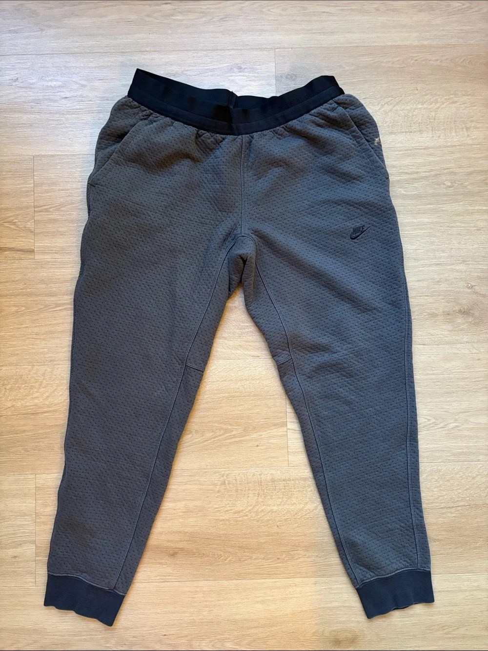 Nike Men’s Gray Quilted-Texture Joggers with Black Waistband - Picture 1 of 4